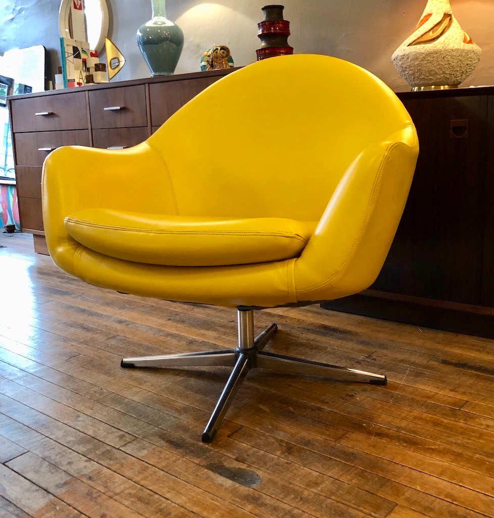 Overman Pod Swivel Chair in Canary Yellow 1970’s Circa