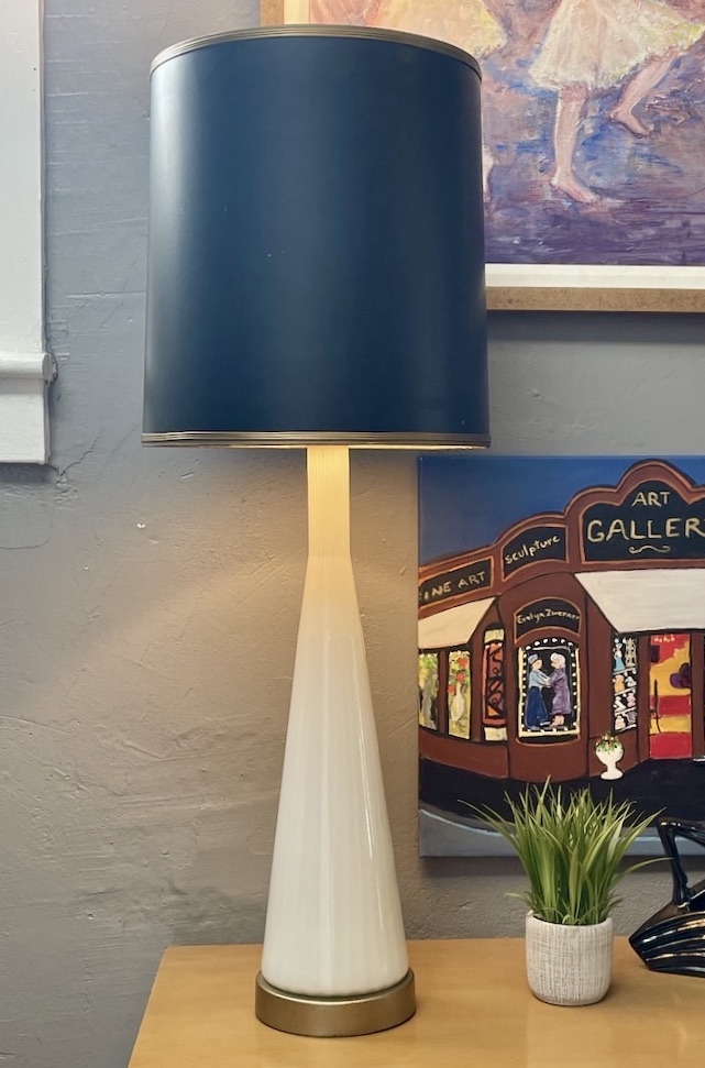 nationalsang Kan smart Vintage Murano Table Lamp | Circa
