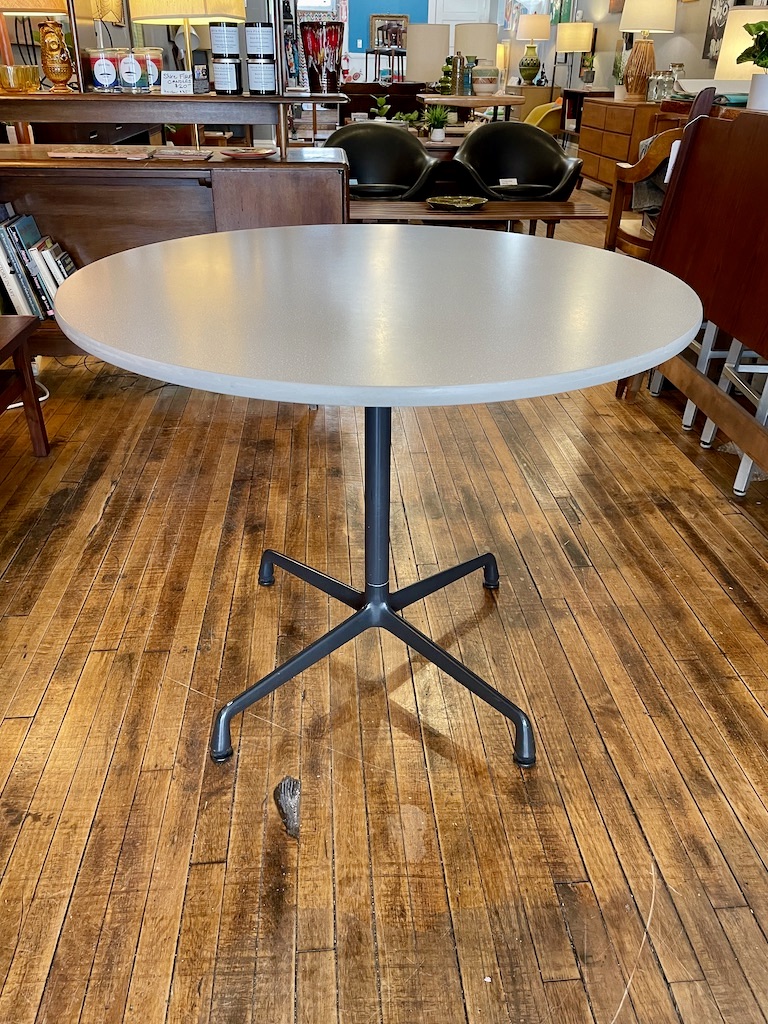 Eames aluminum group outlet table