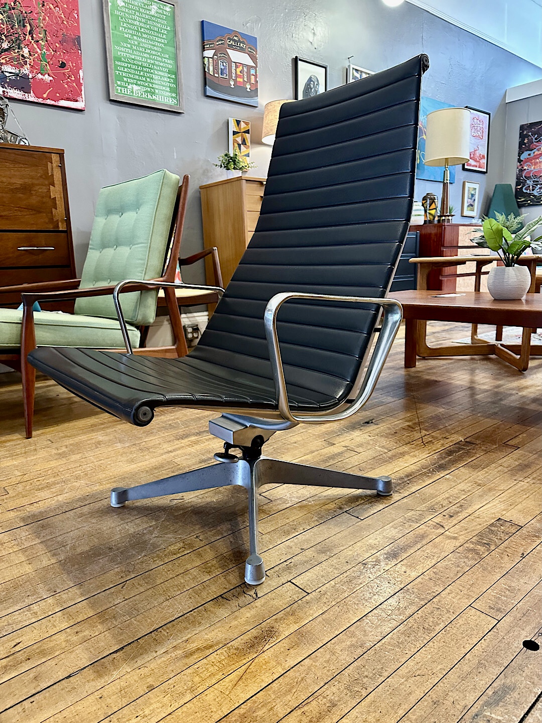 豊富な新品Herman Miller Aluminum Lounge Chair 正規品 椅子