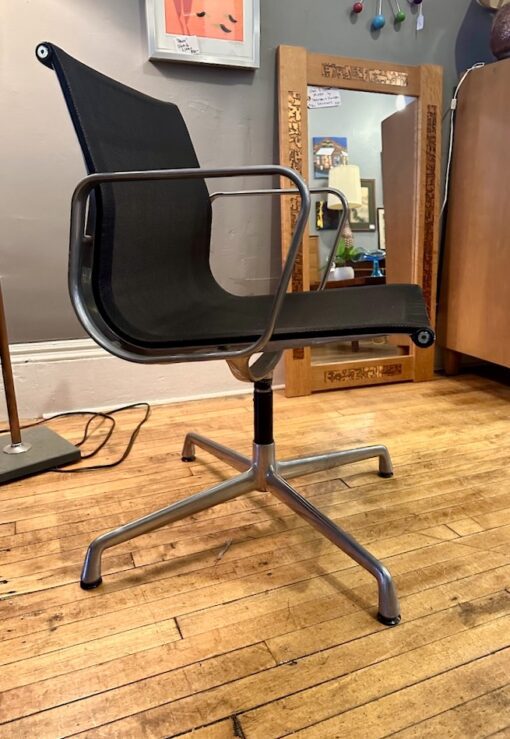 Eames Aluminum Group Armchair - Image 3