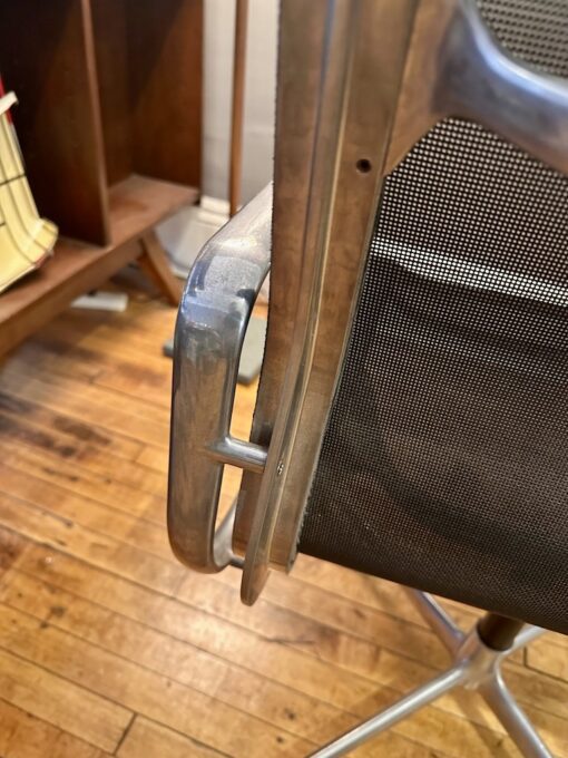 Eames Aluminum Group Armchair - Image 8