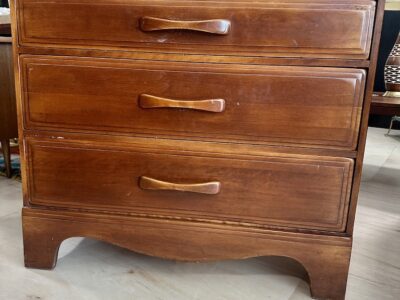 Cushman Colonial Solid Maple 3 Drawer Dresser