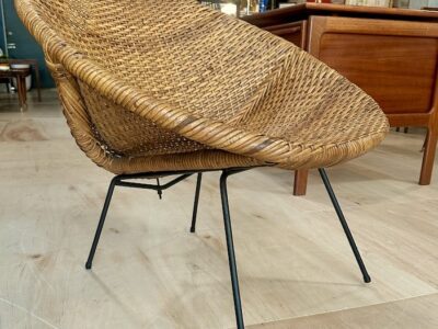 Vintage Woven Wicker Italian Saucer Chair w/Iron Frame