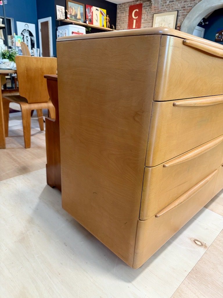 Heywood Wakefield 'Encore' Double Dresser Model M524 - Image 3