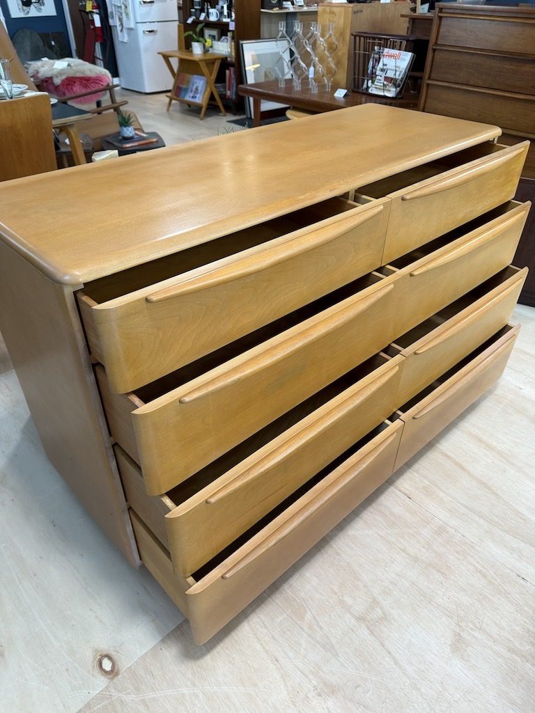 Heywood Wakefield 'Encore' Double Dresser Model M524 - Image 9
