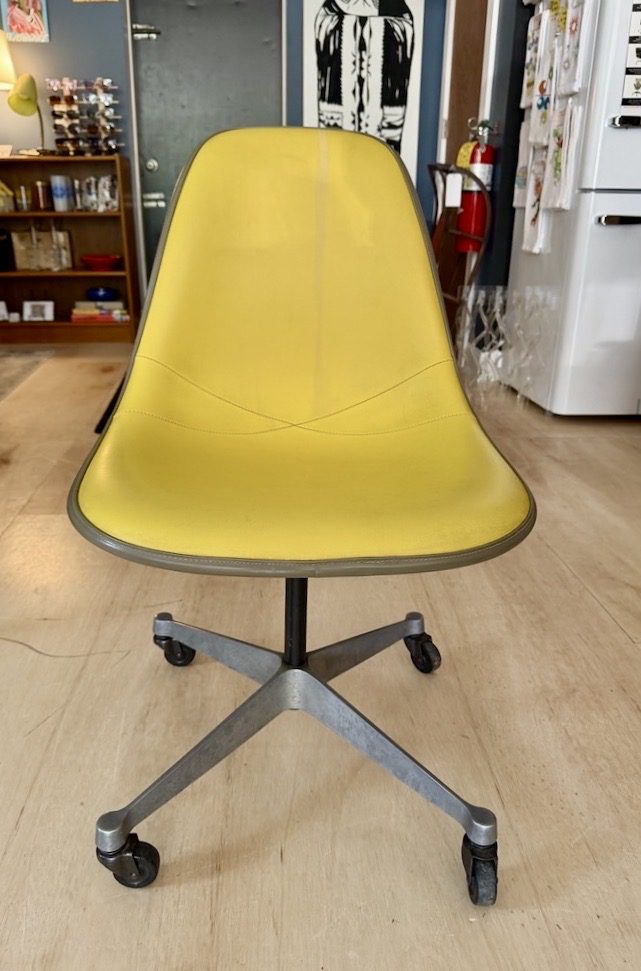 Vintage Eames Rolling Swivel Shell Chair with Vinyl Upholstery - Image 9