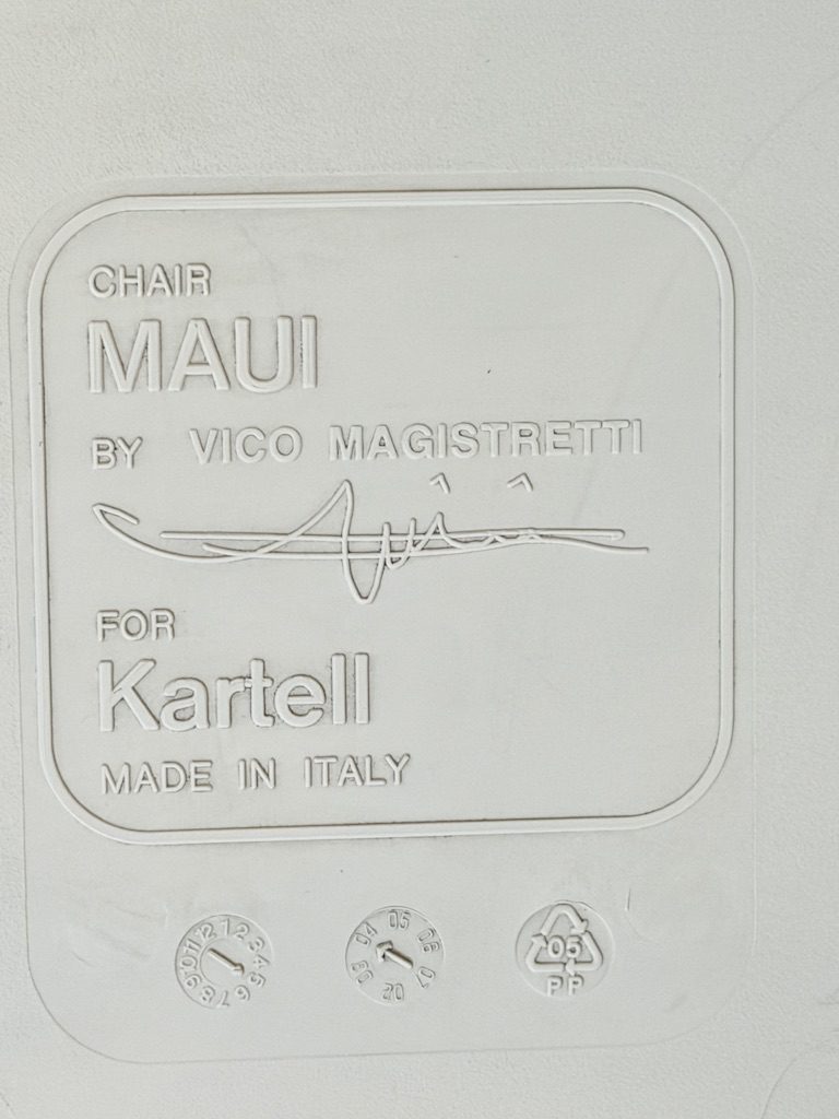 Pair of Cartel 'Maui' Chairs by Vico Magistretti - Image 14