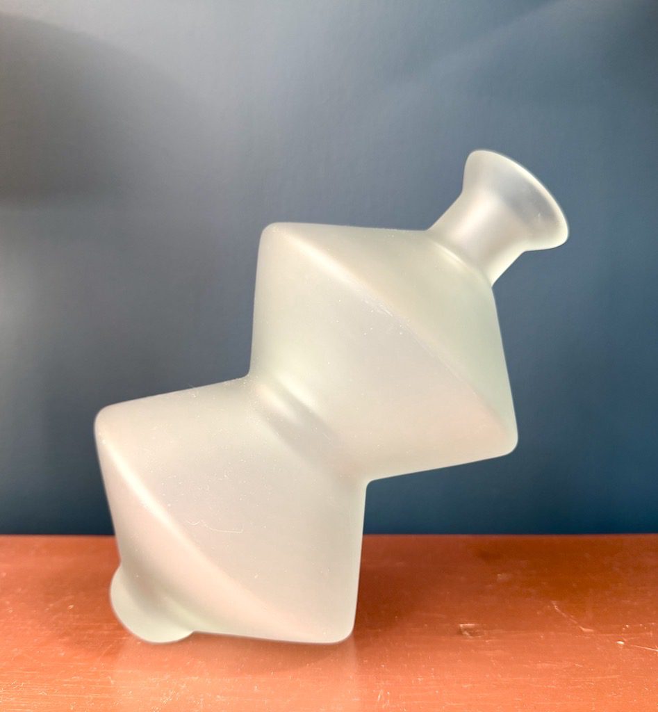 "Sputnik" wine decanter, designed by Vincent Poujardieu - Image 2